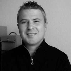 Artan Sinani, Developer